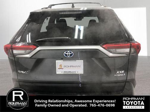 2023 Toyota RAV4 Hybrid SE