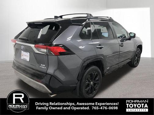 2023 Toyota RAV4 Hybrid SE