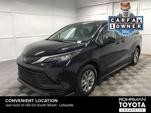 2024 Toyota Sienna LE