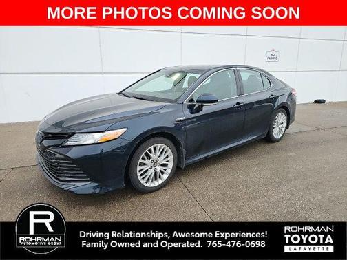 2020 Toyota Camry Hybrid XLE
