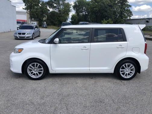 Super White 2012 Scion xB Release Series 9.0