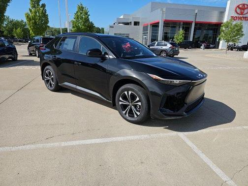 2025 Toyota bZ4X XLE