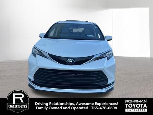 2023 Toyota Sienna XLE 8 Passenger