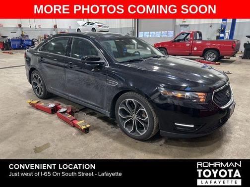 2016 Ford Taurus SHO