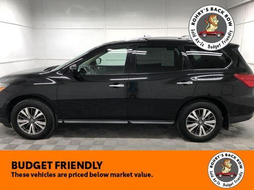 2017 Nissan Pathfinder S
