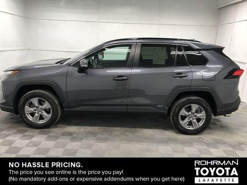 2022 Toyota RAV4 Hybrid XLE
