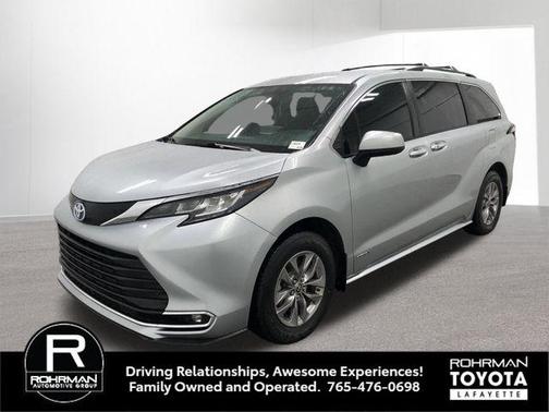 Celestial Silver Metallic 2021 Toyota Sienna XLE 8 Passenger