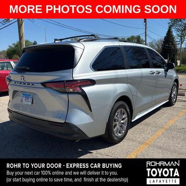 Celestial Silver Metallic 2021 Toyota Sienna XLE 8 Passenger