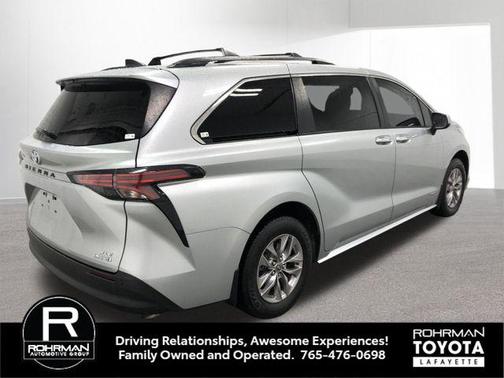 Celestial Silver Metallic 2021 Toyota Sienna XLE 8 Passenger