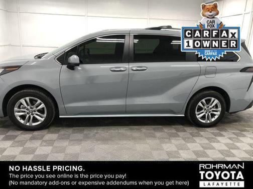 2023 Toyota Sienna Woodland Edition