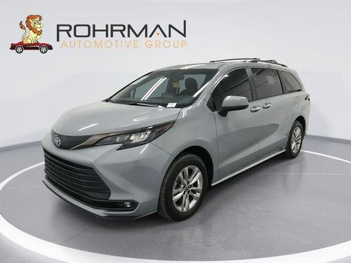 2023 Toyota Sienna Woodland Edition