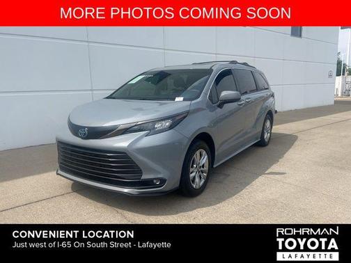 2023 Toyota Sienna Woodland Edition