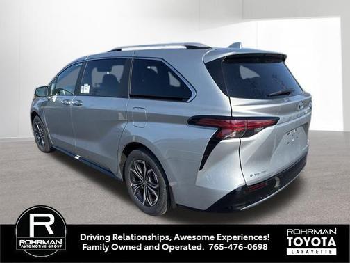 2025 Toyota Sienna Platinum 7 Passenger