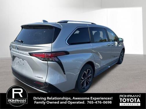 2025 Toyota Sienna Platinum 7 Passenger