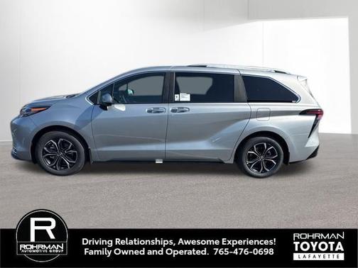2025 Toyota Sienna Platinum 7 Passenger