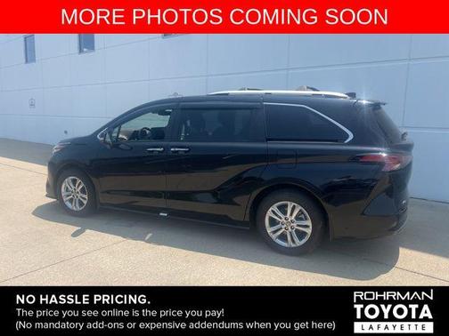 2023 Toyota Sienna Platinum 7 Passenger