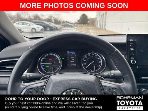 2022 Toyota Camry SE