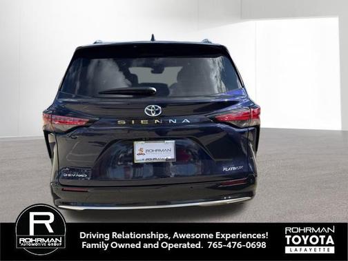 2025 Toyota Sienna Platinum 7 Passenger