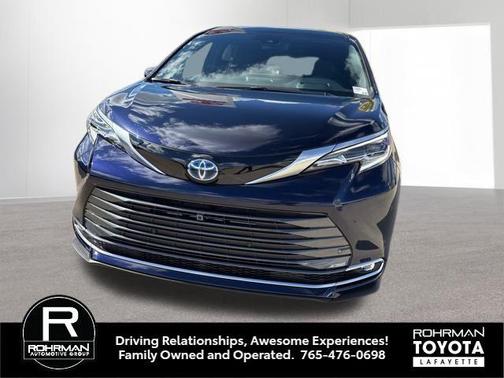 2025 Toyota Sienna Platinum 7 Passenger