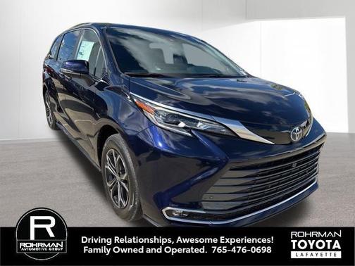 2025 Toyota Sienna Platinum 7 Passenger