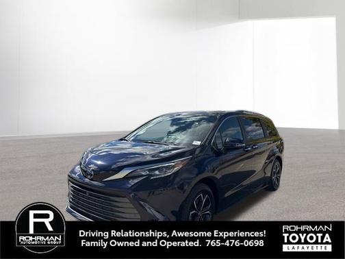 2025 Toyota Sienna Platinum 7 Passenger