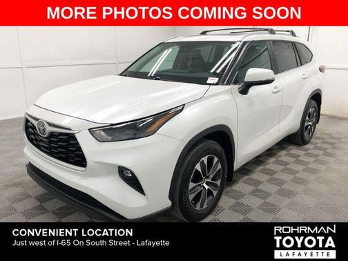 Wind Chill Pearl 2023 Toyota Highlander XLE