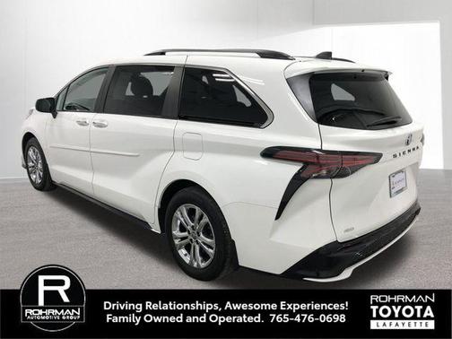 2023 Toyota Sienna XSE 7 Passenger