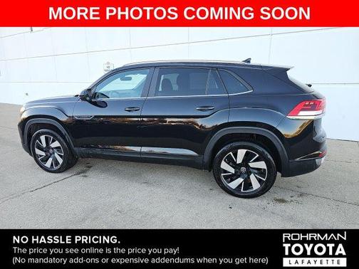 2024 Volkswagen Atlas Cross Sport 2.0T SE w/Technology 4MOTION