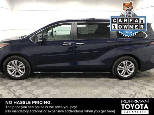 2023 Toyota Sienna Platinum 7 Passenger