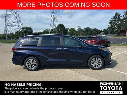 2023 Toyota Sienna Platinum 7 Passenger