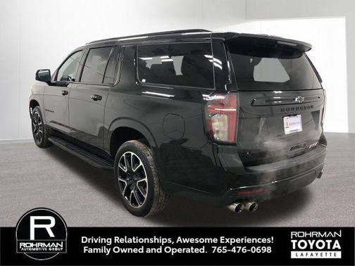 2023 Chevrolet Suburban RST