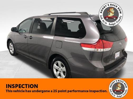 2011 Toyota Sienna LE