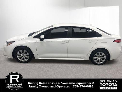Super White 2021 Toyota Corolla LE