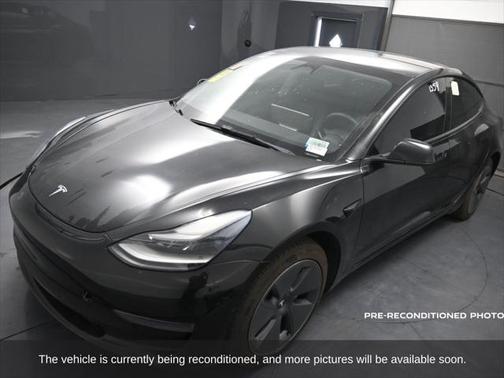 2022 Tesla Model 3 Standard Range