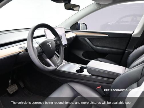 2023 Tesla Model Y RWD