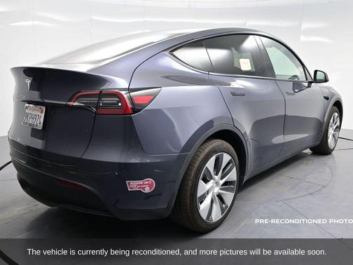 2023 Tesla Model Y RWD