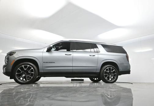 2025 Chevrolet Suburban RST