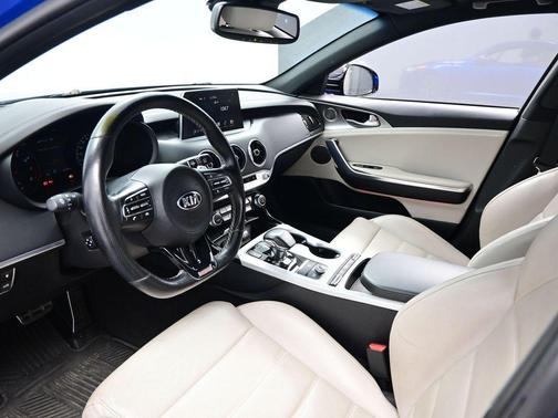 2018 Kia Stinger GT2