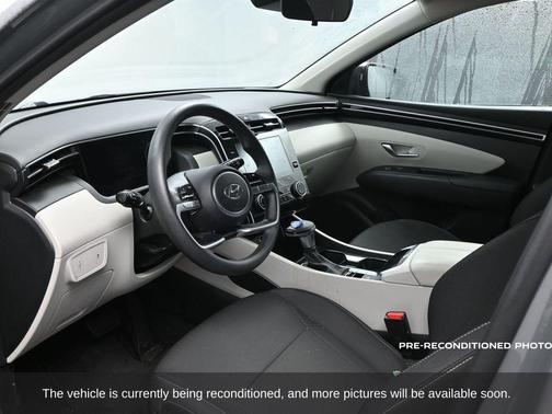 2024 Hyundai TUCSON SE