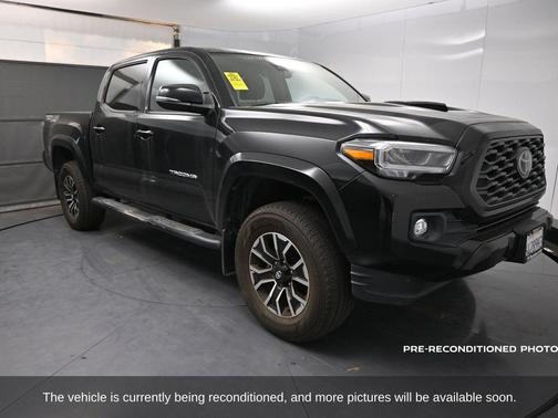 2021 Toyota Tacoma TRD Sport