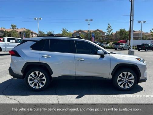 2019 Toyota RAV4 XLE Premium