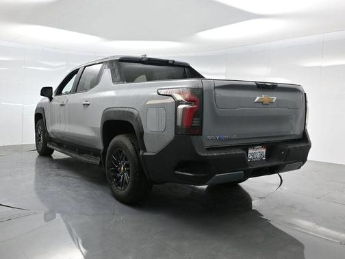 2026 Chevrolet Silverado EV LT