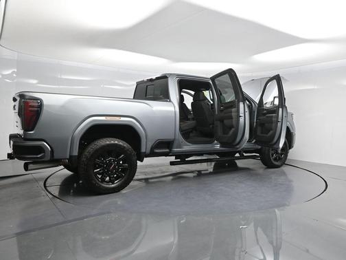 2025 GMC Sierra 2500 AT4