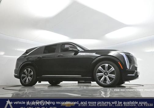 2025 Cadillac Escalade IQ Luxury 2