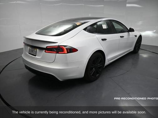 2021 Tesla Model S Plaid