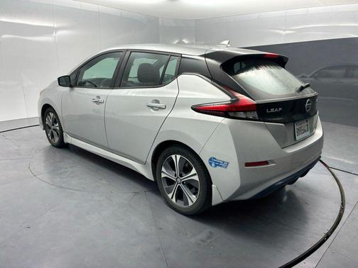 2022 Nissan Leaf SV 40 kWh