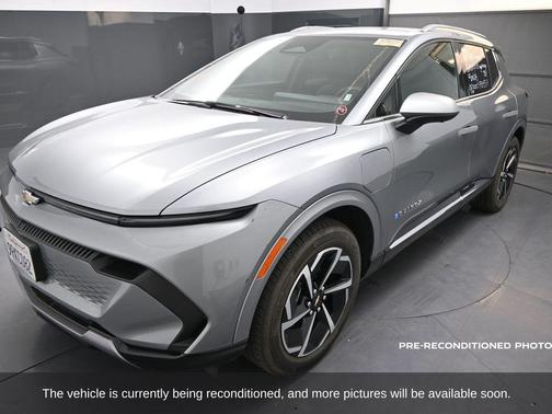 2025 Chevrolet Equinox EV LT