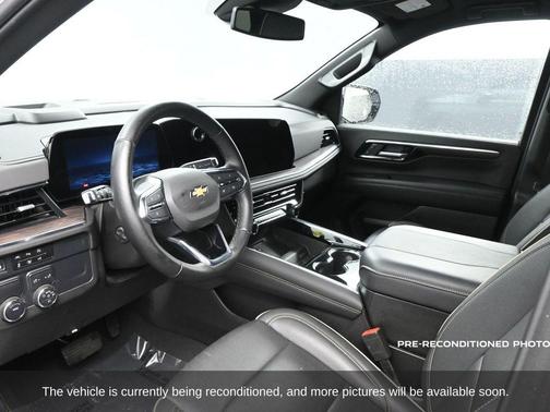 2025 Chevrolet Suburban Premier