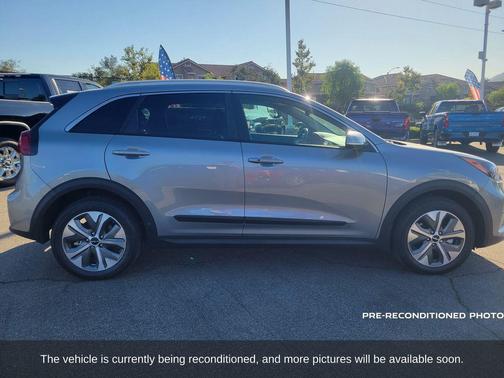2022 Kia Niro EV S