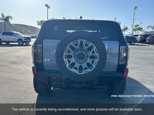 2024 GMC HUMMER EV SUV 3X